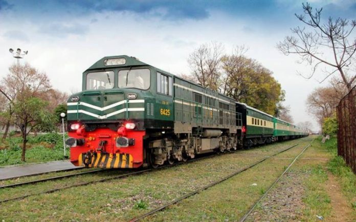pakistan-railways-aim-for-260-kph-train-service-with-lahore-karachi-time-travel-reducing-to-7-hours-1549377067-7456